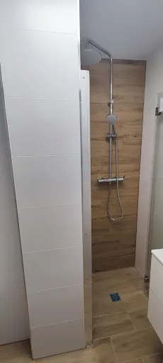 Paweł Konieczny - Remont generalny - złota rączka - hydraulik Gdynia - glazurnik - wykończenia - serwis techniczny Trójmiasto